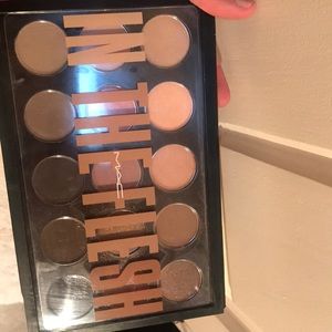 Mac eyeshadow palette